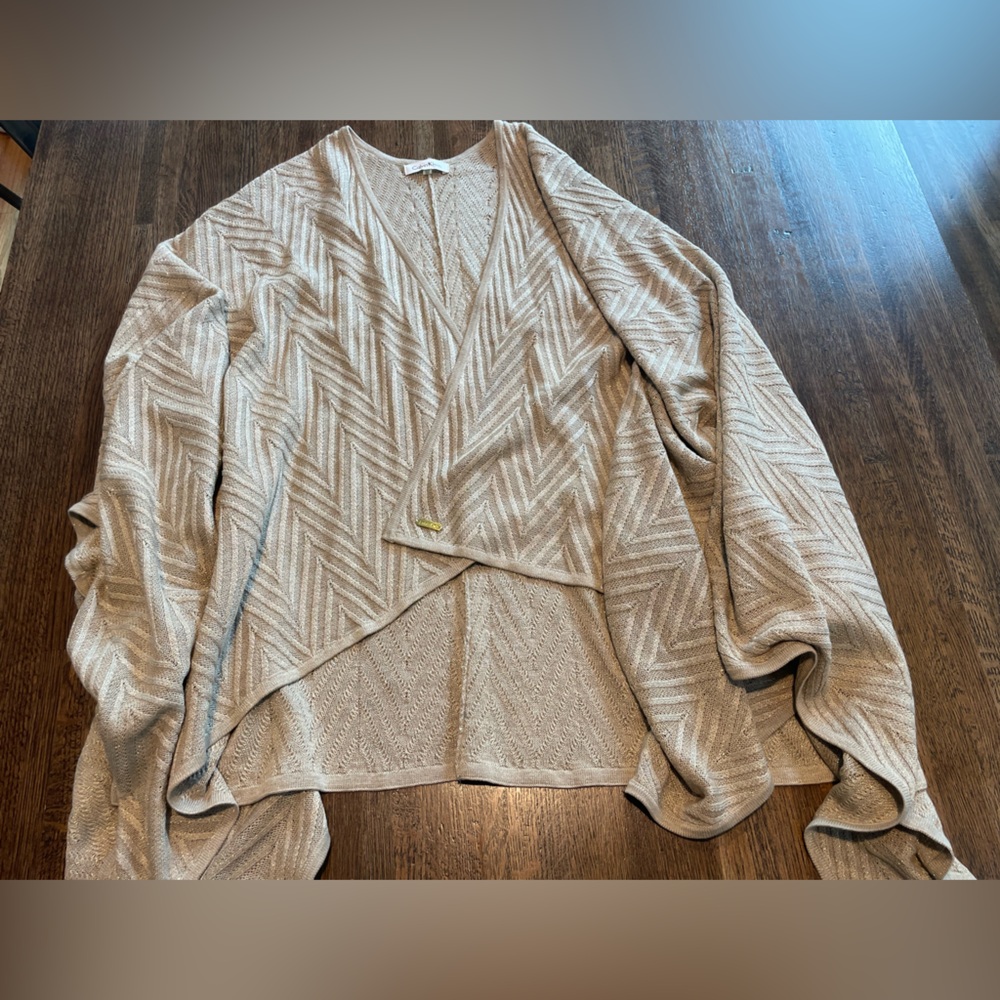 Calvin Klein Gold Cape/Shawl Shimmer Metalic